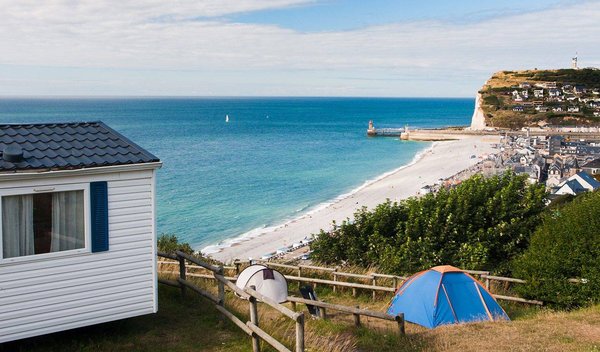 Activités incontournables à faire en camping près de la mer