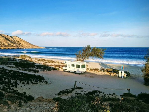 Les campings à la mer pour les amateurs de sports de plein air