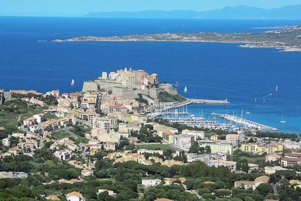 Quels sont les plus beaux campings 3 étoiles à Calvi ?